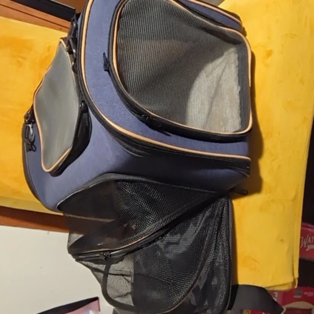IOKHEIRA Airline Friendly Pet Carrier Small Blue And Black Expendable